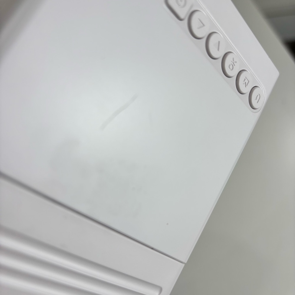 White Mini Led Projector Z1 - Picture 16 of 16